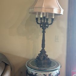 Antique lamp With Big Chinese Vase