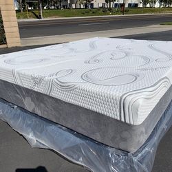 Organic Cool Gel Memory Foam King Size!•~•~•