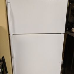 Kenmore Refrigerator 