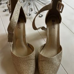 Gold Glitter Chunky Closed Toe Shoe