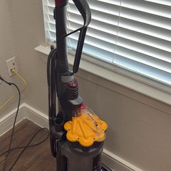 Dyson DC33 upright vacuum