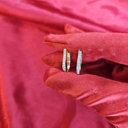 10k Yellow Gold Diamond Hoop Earrings 1/4 ctw