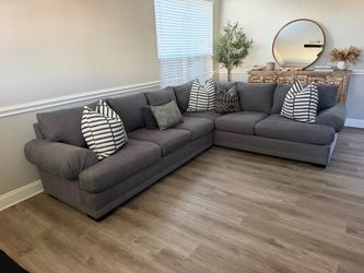 Beautiful gray 2pc sectional sofa set