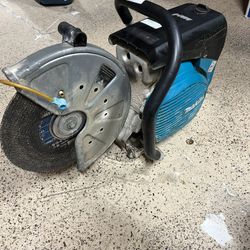 Makita Concrete Saw 205512