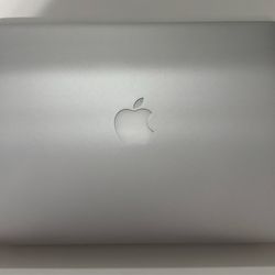 MacBook Pro 13” A1502