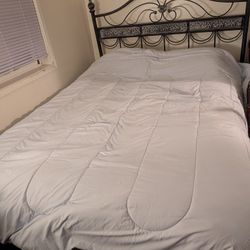 Heavy Duty Adjustable Bedframe With Mattress 