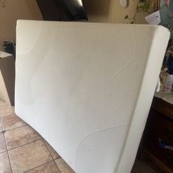 Nice Queen Size Serra Memory Foam Mattress 
