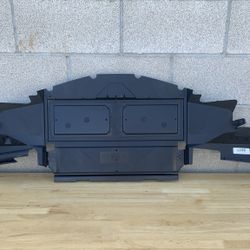 2016 -2023 CHEVROLET CAMARO RADIATOR LOWER AIR BAFFLE COVER OEM NEW 