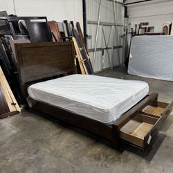 Queen Bed $330