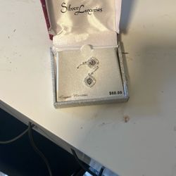 Silver Luxuries Earrings 