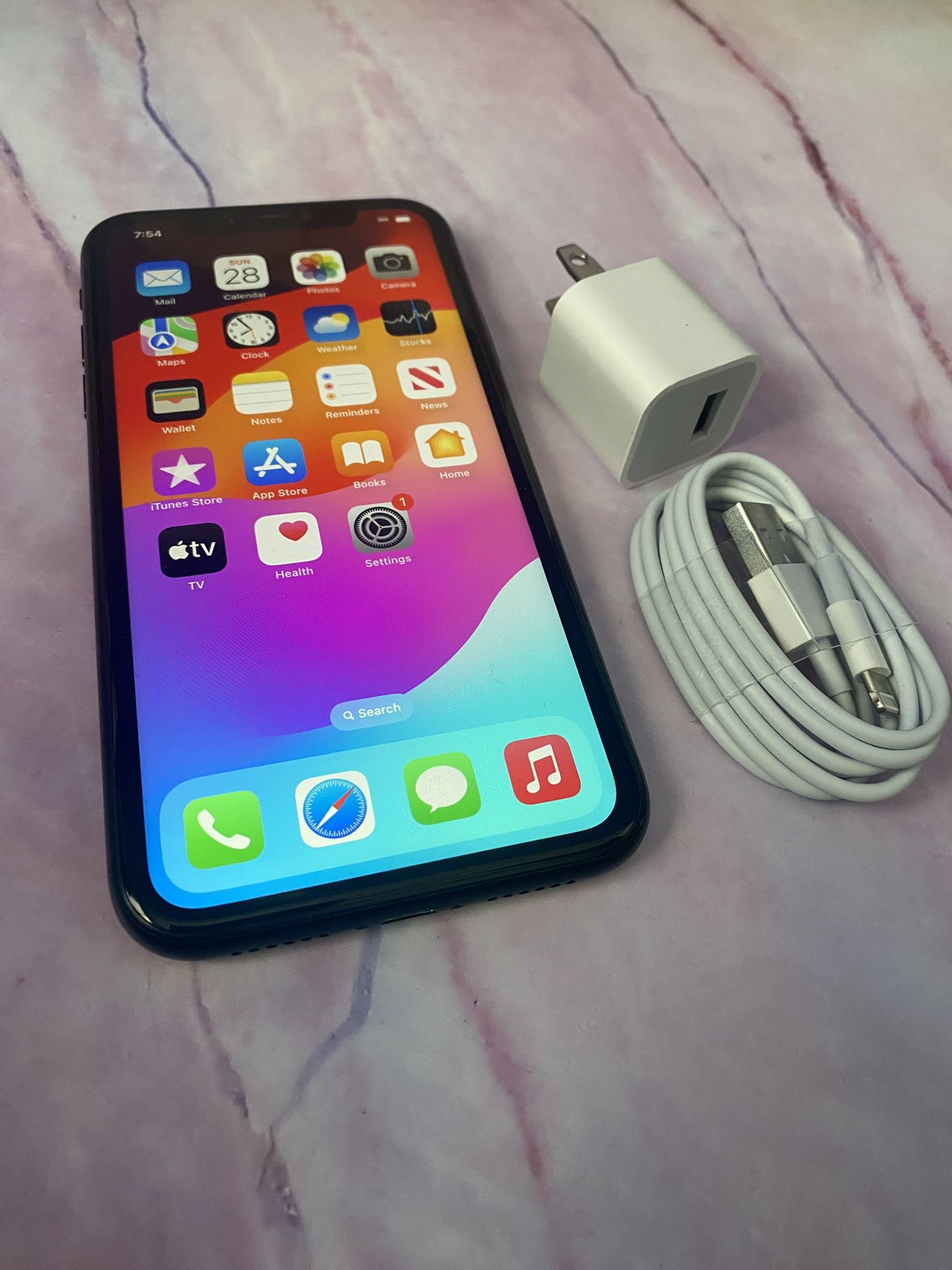 Apple iPhone XR 64 GB Unlocked