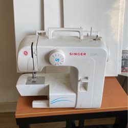 Singer Sewing Machine