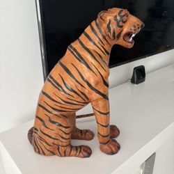 Gorgeous BIG 22” LEATHER FLOOR OR TABLE TIGER With Whiskers For Floor Or Table. Almost 2 Feet Tall. 