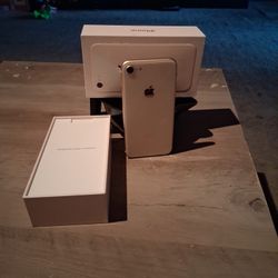 iPhone 8 (LIKE NEW)
