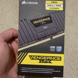 Corsair Vengeance LPX DDR4 2x8 16GB 2400mhz RAM