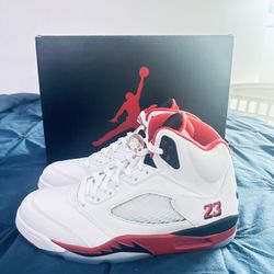 Nike Jordan 5 Fire Red Black Tongue Men’s Size 10.5