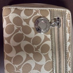 Coach" / Authentic "Coach" Wallet