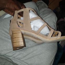 Donald Pliner Croc And Sway Leather Lady High Sandles