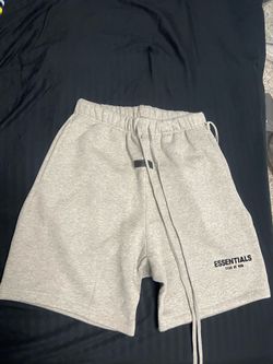 Essential short dark oatmeal