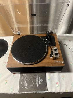 Angels Horn Turntable/bluetooth  H019
