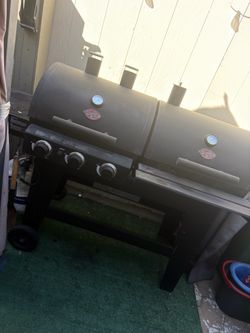Char-Griller Gas Grill with Side Smoker