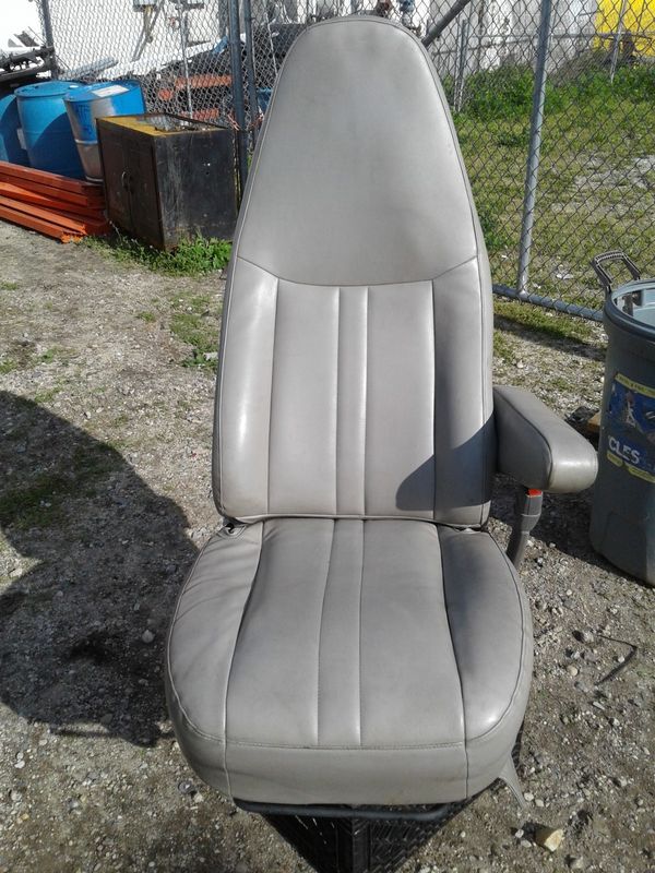 Ford van E150 E250 E350 parts Seats benches lights , doors , captain