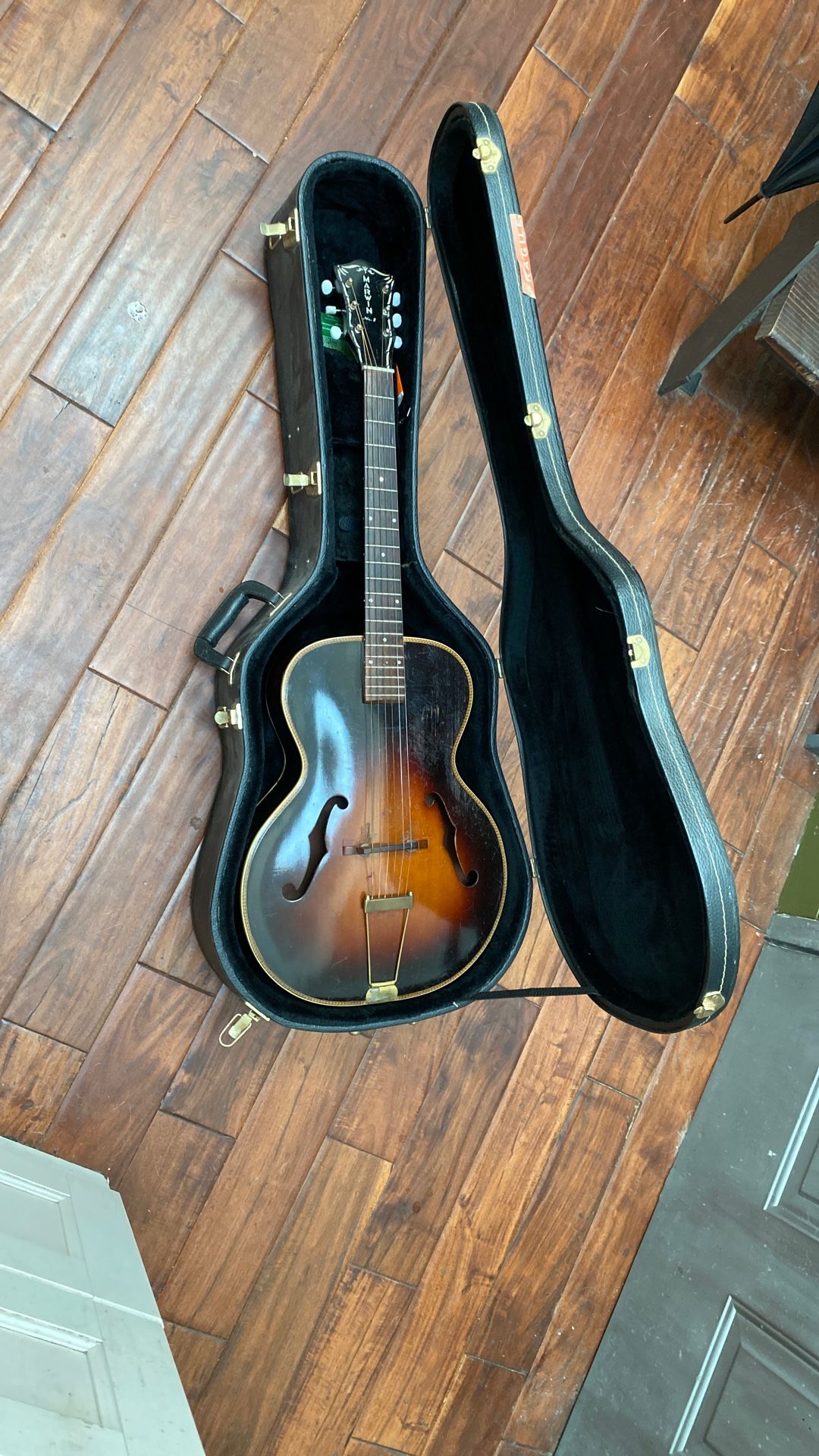 Marwin No 1 Acoustic Guitar