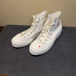 Converse Women's Chuck Taylor All Star Lift Platform Y2K Heart