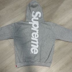 Supreme Hoodie