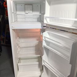 Refrigerator FREEZER 