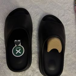 Black Youth Yeezy Slides 