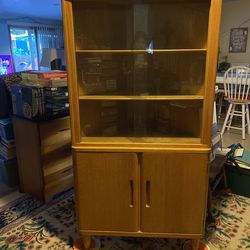 Mid Century Oak Corner Cabinet Curio Plate Display