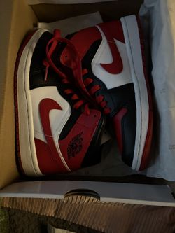 WMNS AIR JORDAN 1 MID