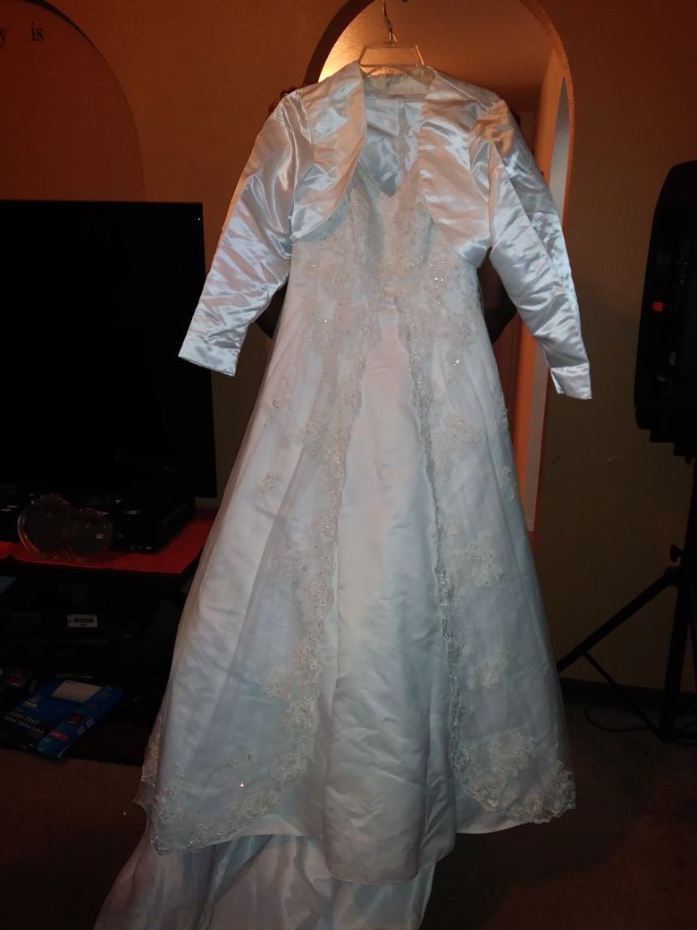 Wedding dress
