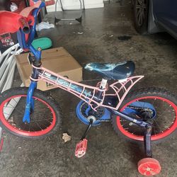 spider-man bike w/ training wheels