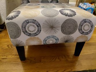 Fabric Chair W/ Circle Pattens
