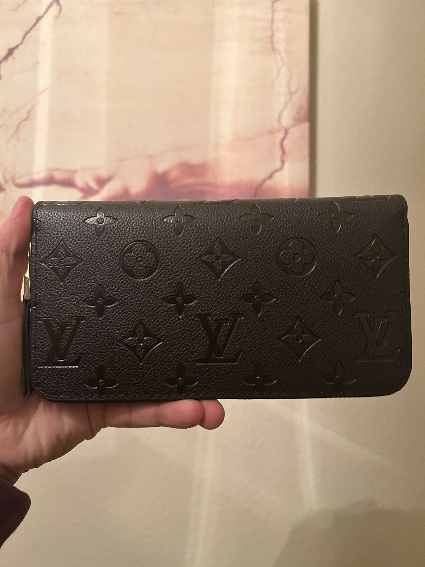 Women Used Louis Vuitton Wallet In Excellent Condition $225 for Sale in  Baltimore, MD - OfferUp