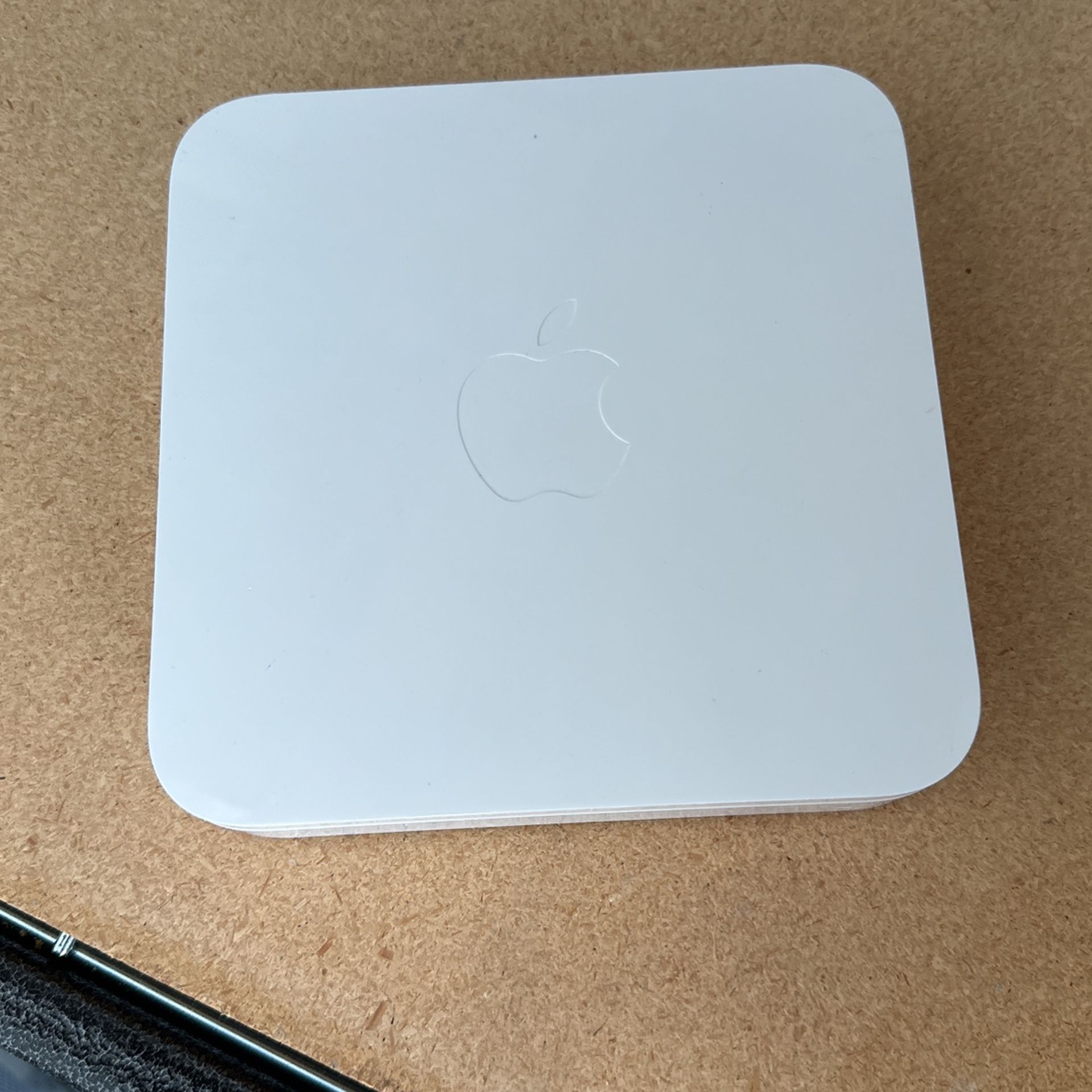 Airport Extreme Base Station A1408