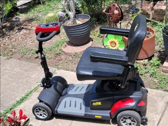 Scooter Golden Buzzaround XL