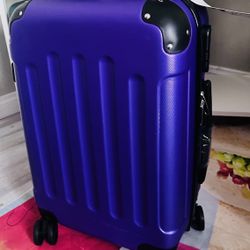 NEW 20” Purple Carry-On – $30 FIRM | Trusted Seller ⭐ 1,000+ Positive Reviews  📍 South Durango & 215 — near IKEA 🧳 Hardshell • Spinner wheels • Tele