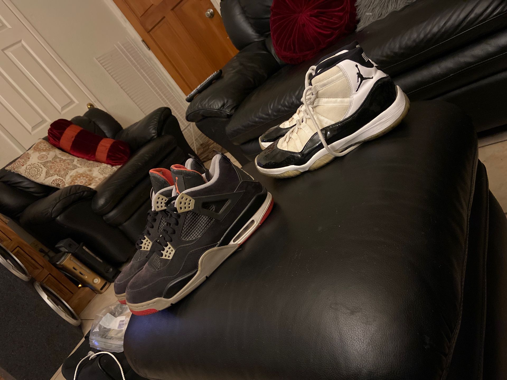 Jordan 11 concord & Jordan bred 4 *beaters * for Sale in San Bernardino