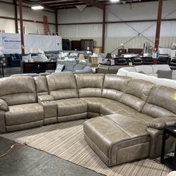 Reclining Sectional With Chaise