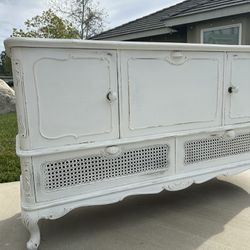 Beautiful White painted  Tv console /  Entry. decorative table 