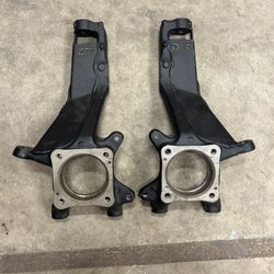 Toyota Tacoma Gusseted Spindles