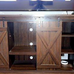 Lorraine TV Stand For TV’s Up To 60”