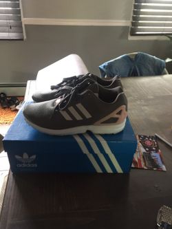 Woman's Adidas sneakers