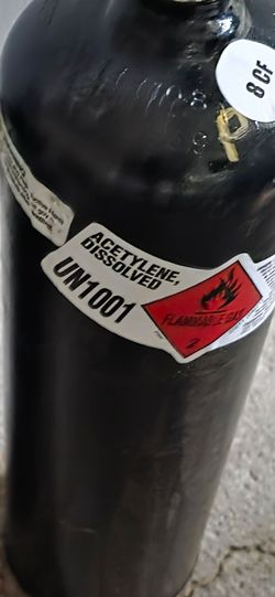 Acetylene tanks