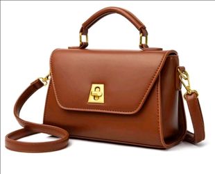 Fashion Solid Color Pu Waterproof Fabric Contrast Design Twist Lock Square Bag