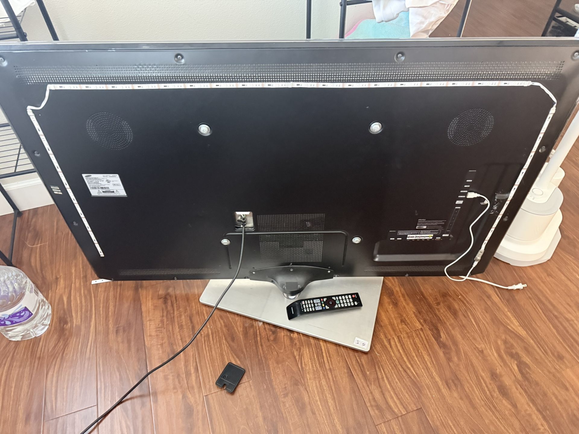 Big Screen Samsung TV 75”