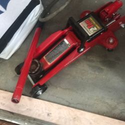 Car Jack Excellent Condition I Have New Car Now That Small For Truck